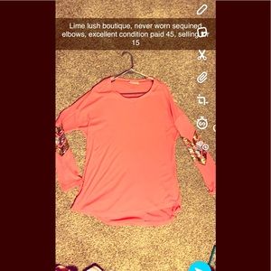 Women’s clothing descriptions and size in pics